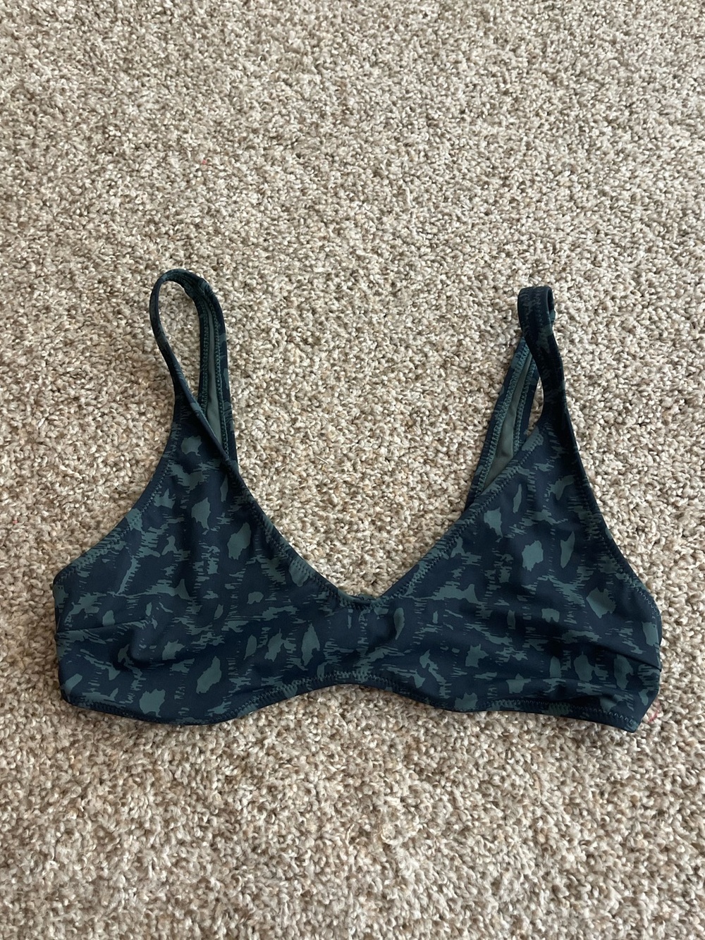 vuori aqua triangle top